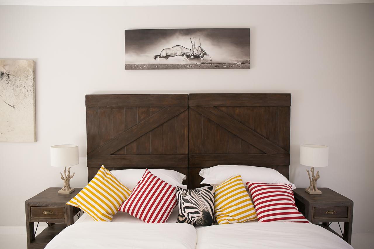 Christofphs Bed & Breakfast Бонивейл Екстериор снимка