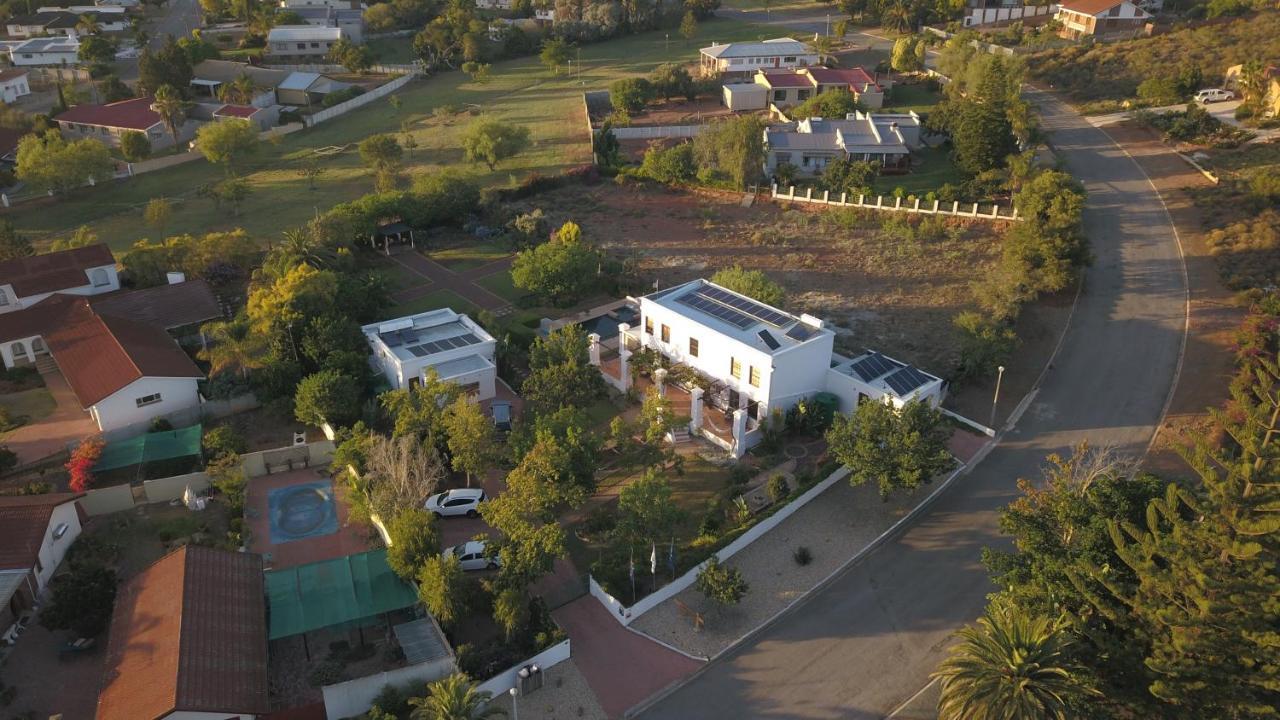 Christofphs Bed & Breakfast Бонивейл Екстериор снимка
