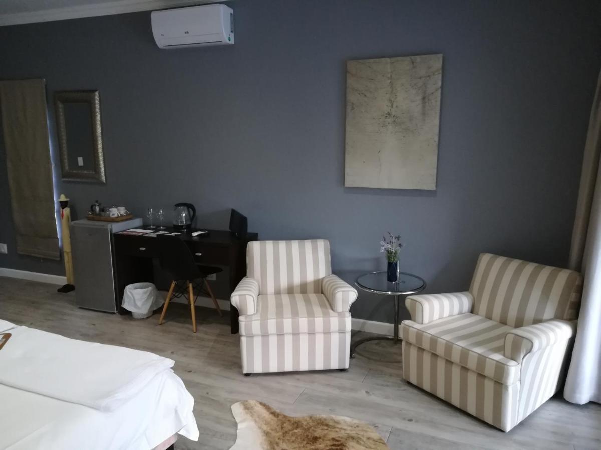 Christofphs Bed & Breakfast Бонивейл Екстериор снимка